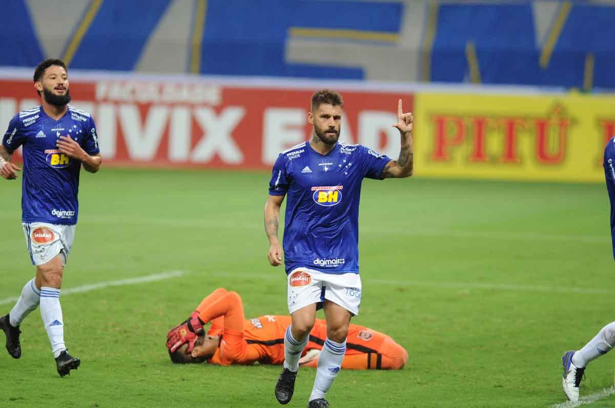 Todas as honras a Sóbis, um dos maiores do século 21 no Brasil - Alexandre Guzanshe/EM/D.A PRESS