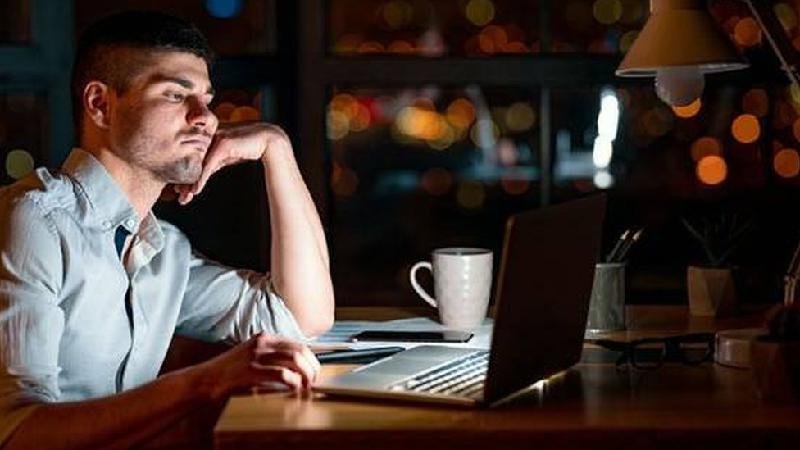 Por que geração millenial enfrenta estresse e burnout em cargos de chefia - Getty Images