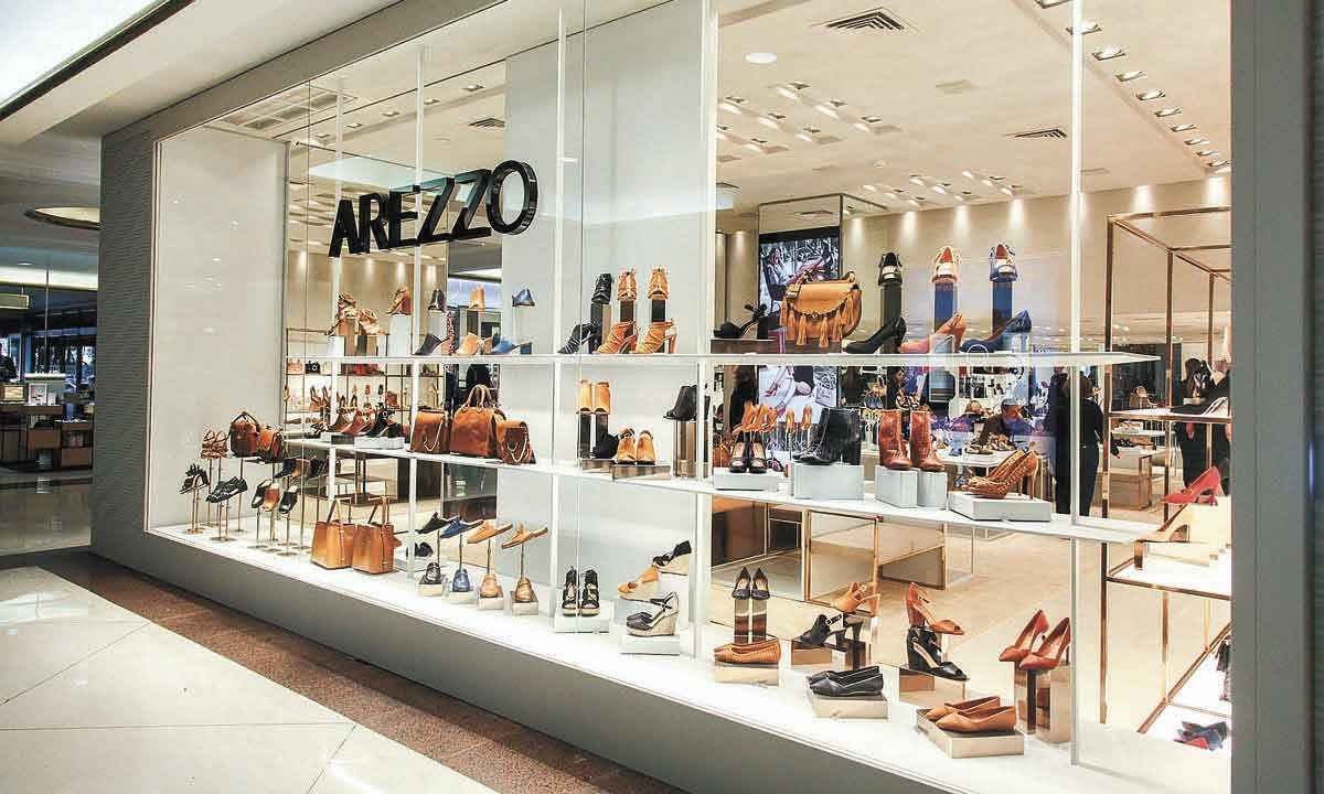 Mesmo na crise econômica, empresas brasileiras realizam negócios robustos - Reprodução/arezzo.com.br - 17/1/18
