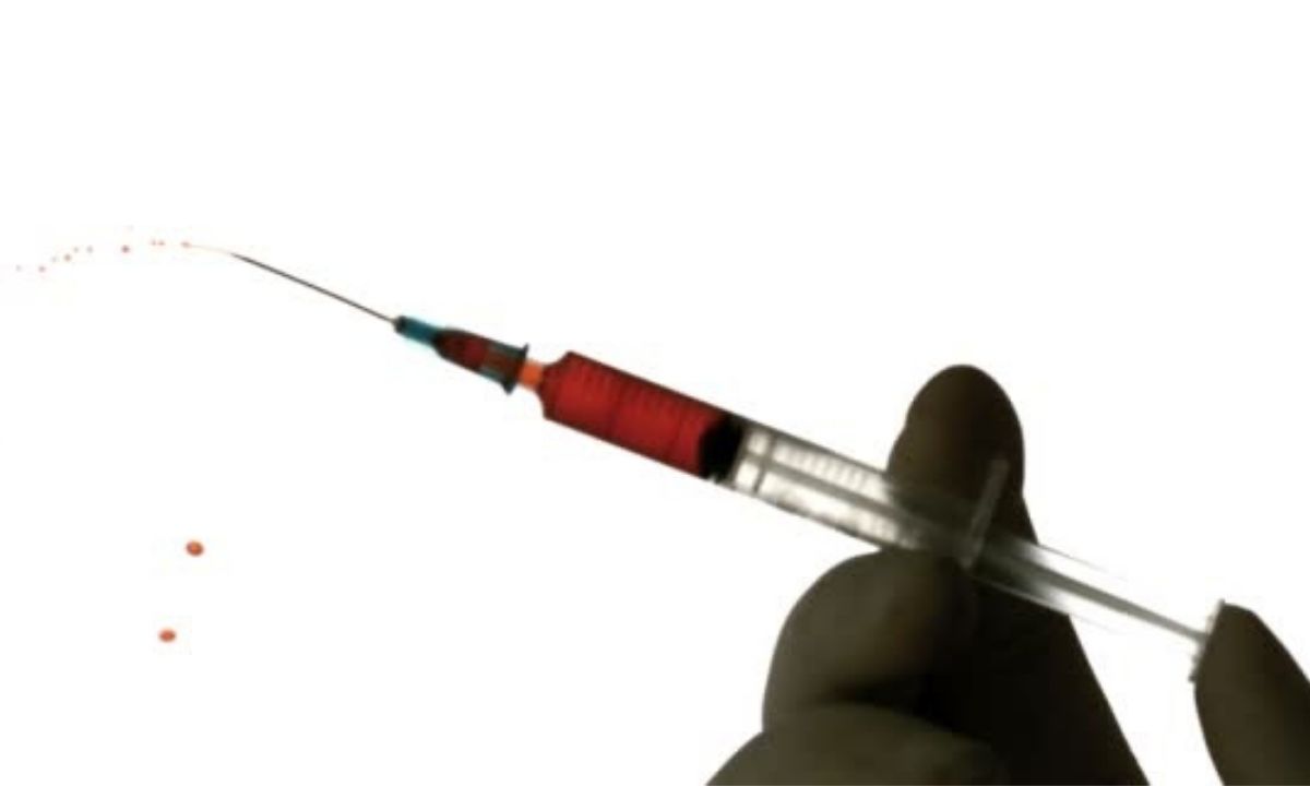 Em assalto, homem diz ter HIV e ameaça vítimas com seringa cheia de sangue - Depositphotos/Reprodução 