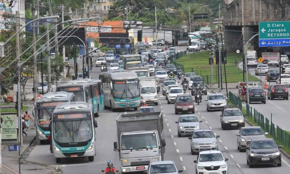 Greve de ônibus: 37,1% das viagens foram feitas nesta quinta (2) - Gladston Rodrigues / EM DA PRESS