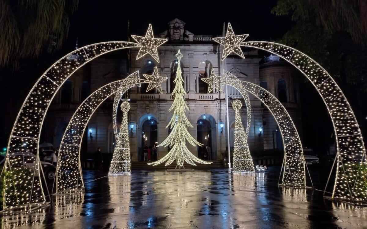 Praça da Liberdade se ilumina para o Natal; veja os vídeos - Marcos Vieira/EM/D.A Press 
