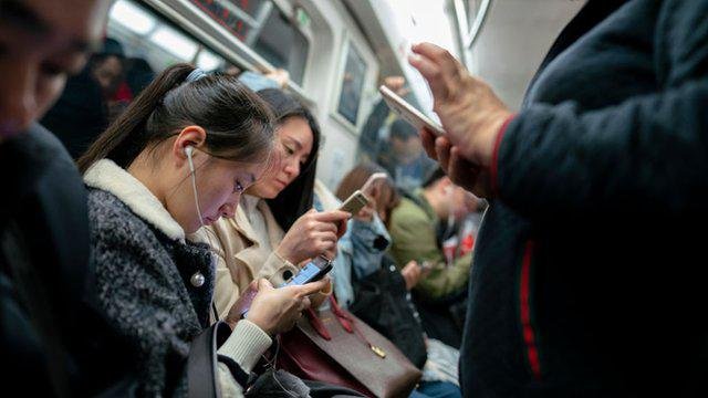 Internet móvel: a revolução tecnológica do smartphone - Zhang Peng/Getty Images
