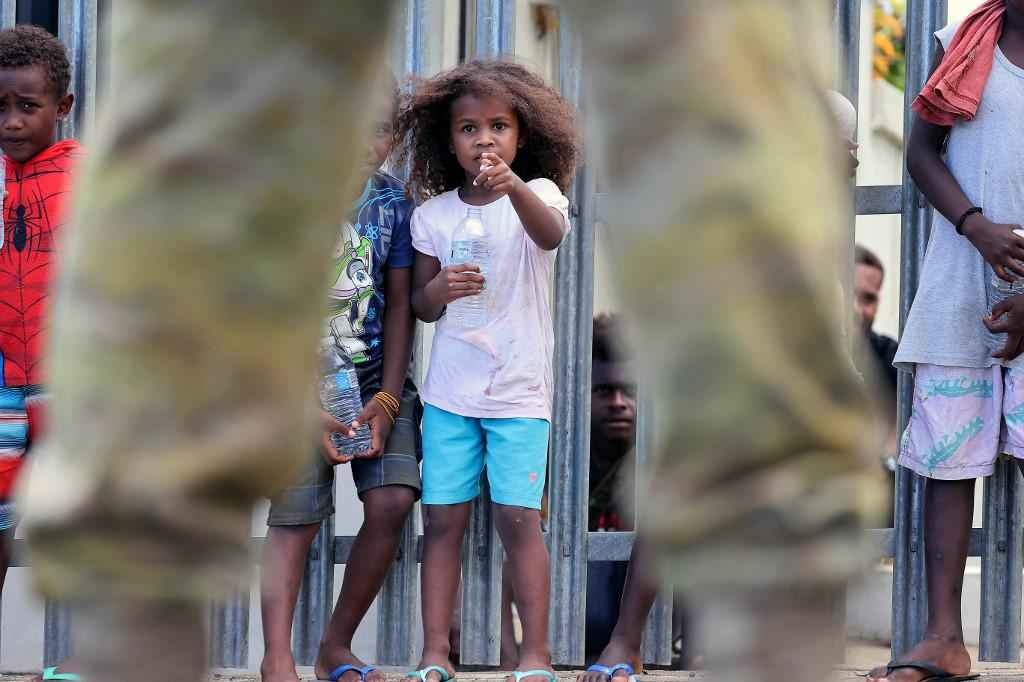 Covid leva 100 milhões de menores de idade à pobreza, afirma Unicef - Gary Ramage / AFP