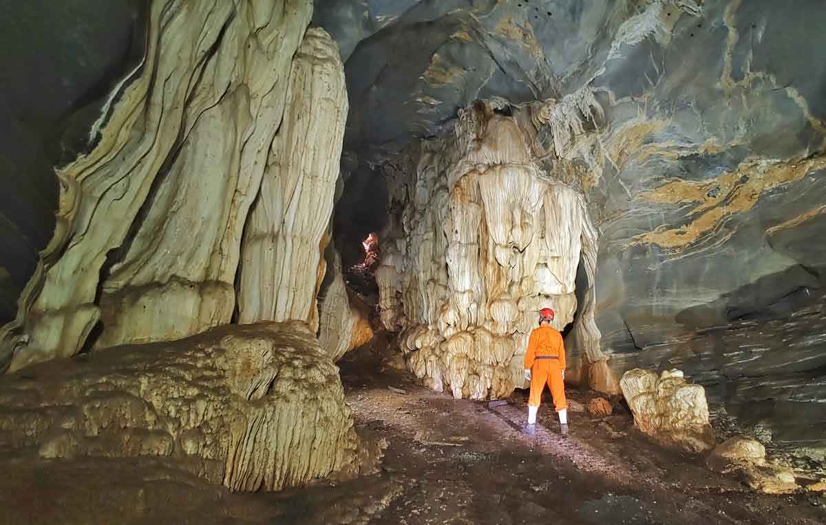 Exploração e perigos de uma gruta tombada para a preservação  - Luciano Faria/Divulgação
