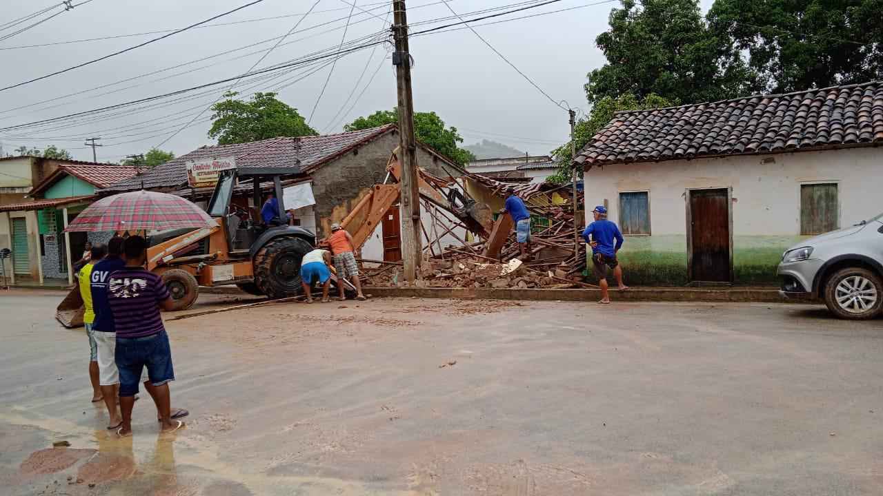 Solidariedade: veja como ajudar os atingidos pelas chuvas em Minas - Prefeitura de Machacalis/Divulgação