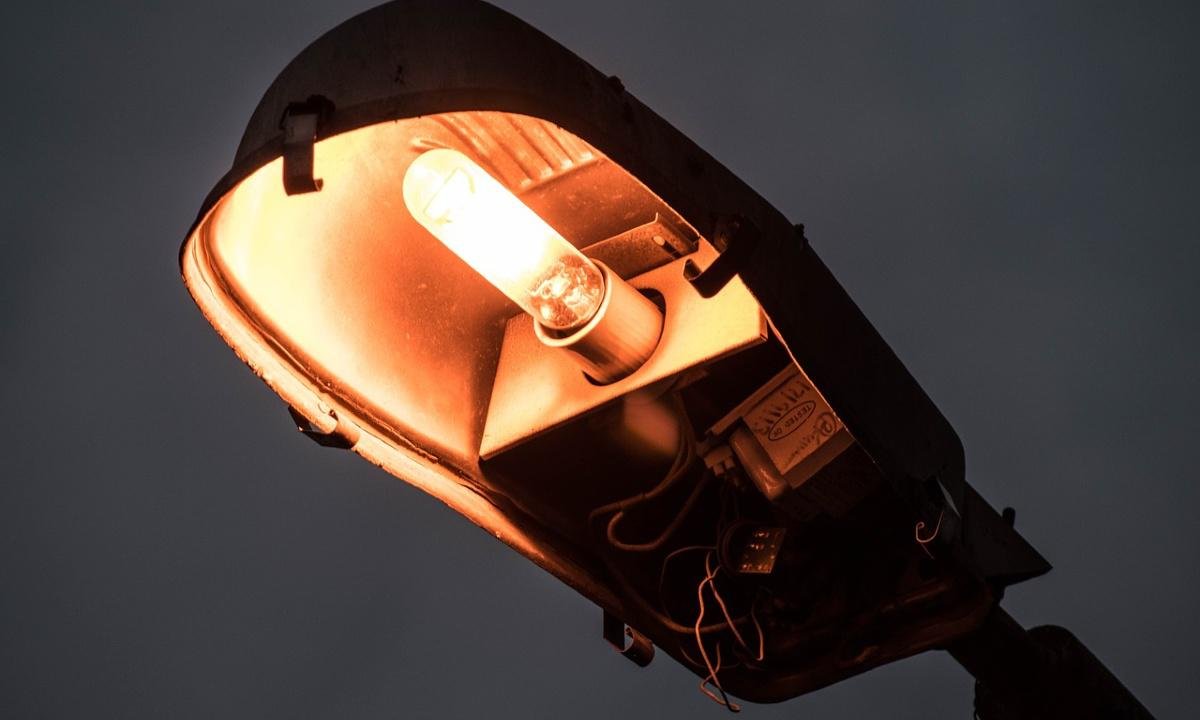 Patos de Minas fecha novo serviço de iluminação e conta de luz pode reduzir - Imagem ilustrativa - suvajit/Pixabay