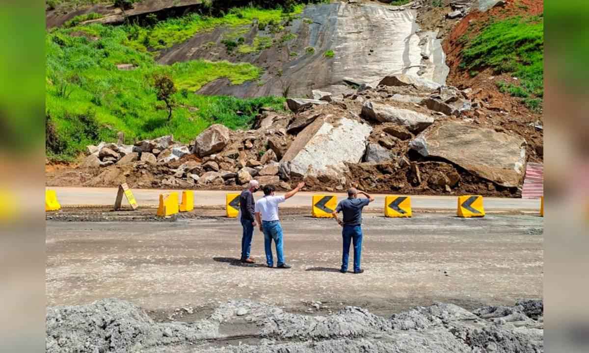 Após mais de um mês, trecho da BR-381 interditado por rocha é liberado - PMT/Divulgação