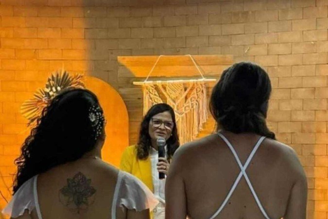 Pastora ameaçada de morte após celebrar casamento entre mulheres - Instagram/Reprodução