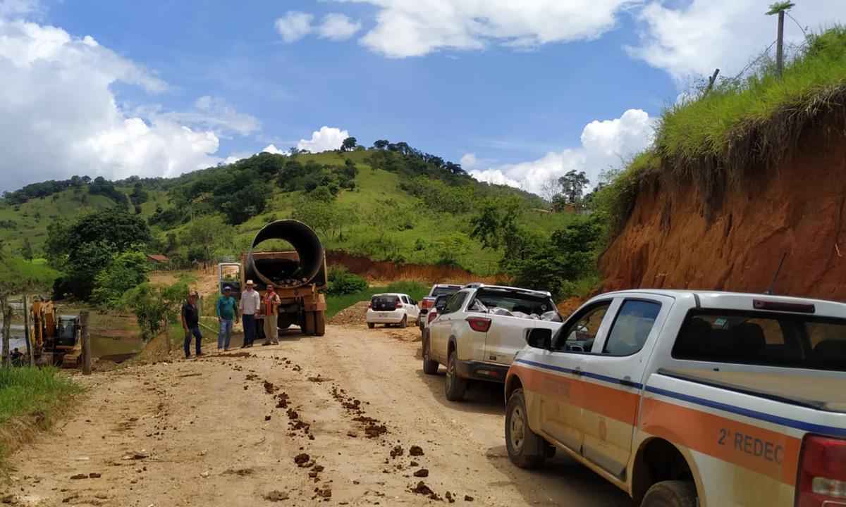 Isolados pela chuva, povoados de MG devem ter novo acesso até sábado (18) - Randal Renye Divulgação