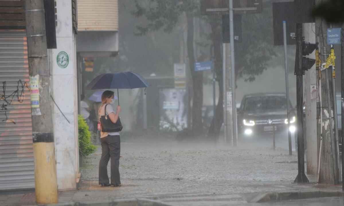 BH pode ter chuva de granizo até o início da noite deste sábado (18) - Leandro Couri/EM/D.A Press