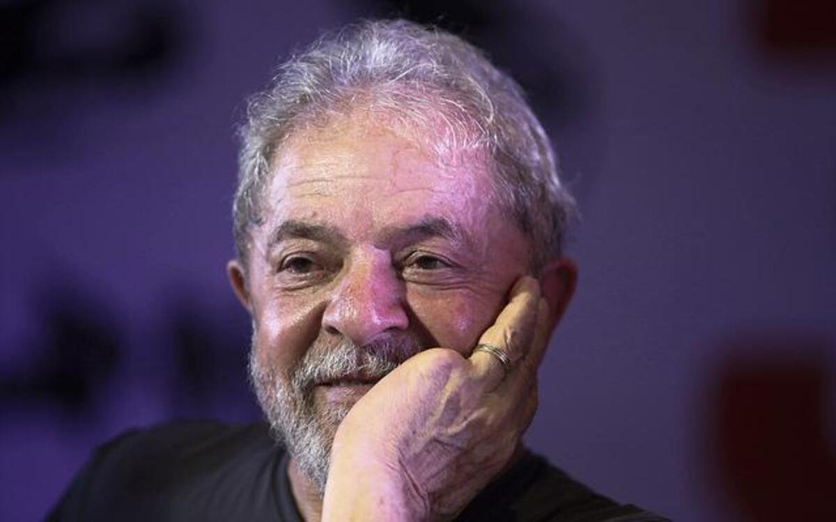 Jingle de Lula para 2022 muda de 'Lula lá' por 'Lula já' - Miguel Schincariol/AFP
