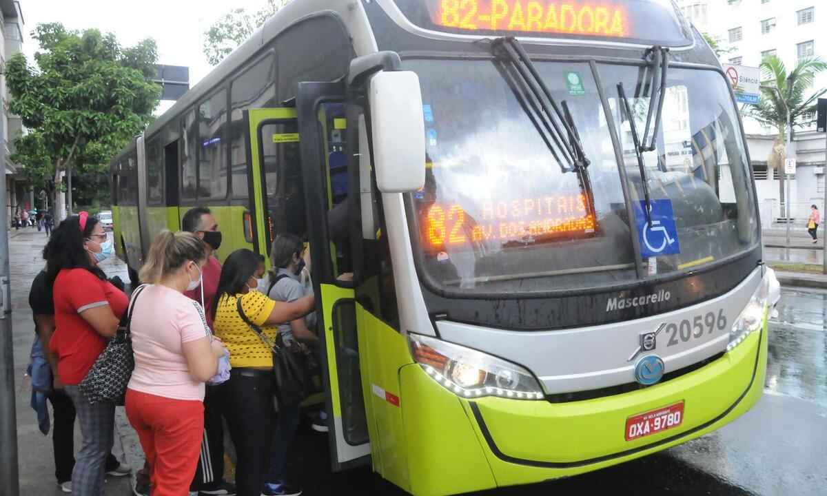 Acordo: passagem de ônibus em BH vai ficar R$ 0,20 mais barata - Juarez Rodrigues/EM/DA Press