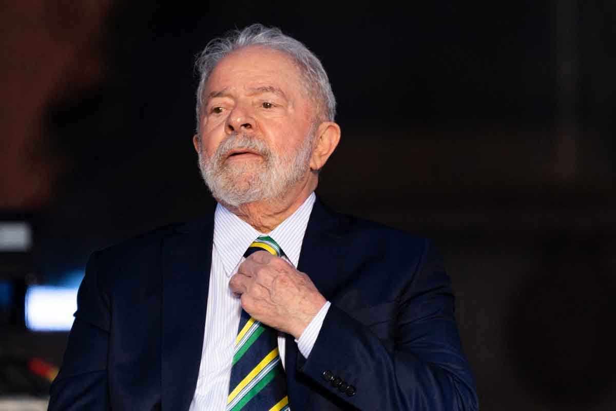 Lula é franco favorito, mas Bolsonaro não morreu; ninguém ganha de véspera -  Tomas Cuesta / AFP