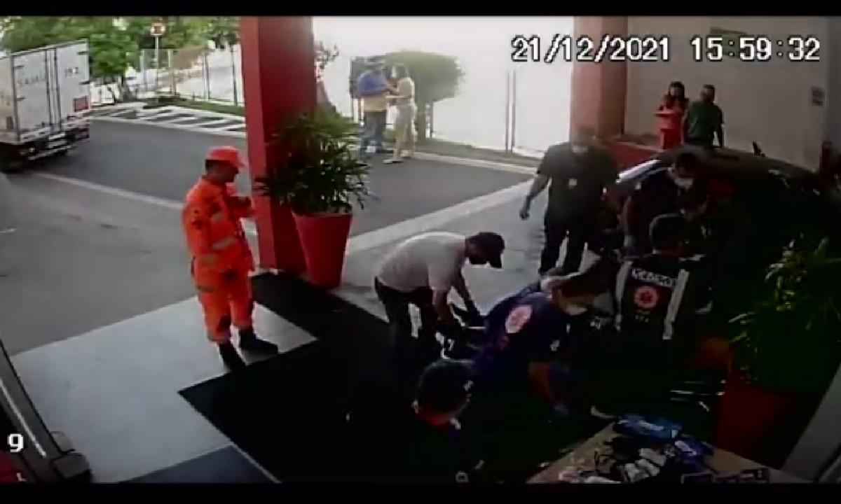 Motorista invade pátio do Samu com homem baleado dentro do carro; veja - Divulgação/Samu