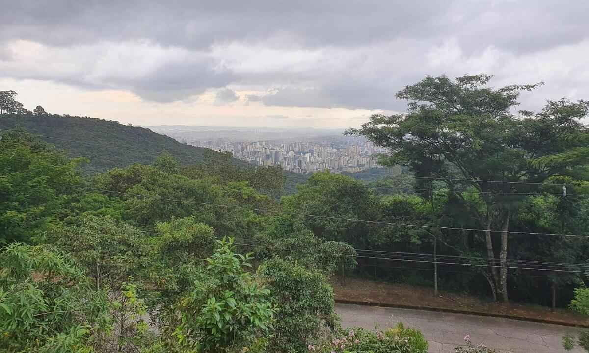Pancadas de chuva devem ocorrer em Minas nesta quinta-feira (23/12) - Edesio Ferreira/EM/D.A Press
