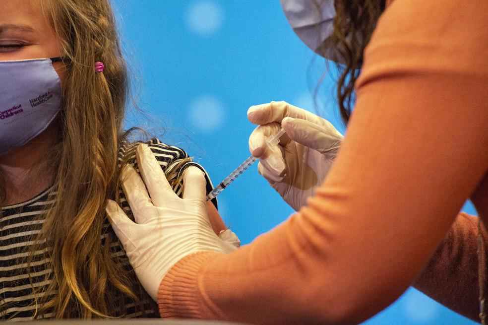 Governo federal irá recomendar vacinação de crianças com prescrição médica - Joseph Prezioso/AFP