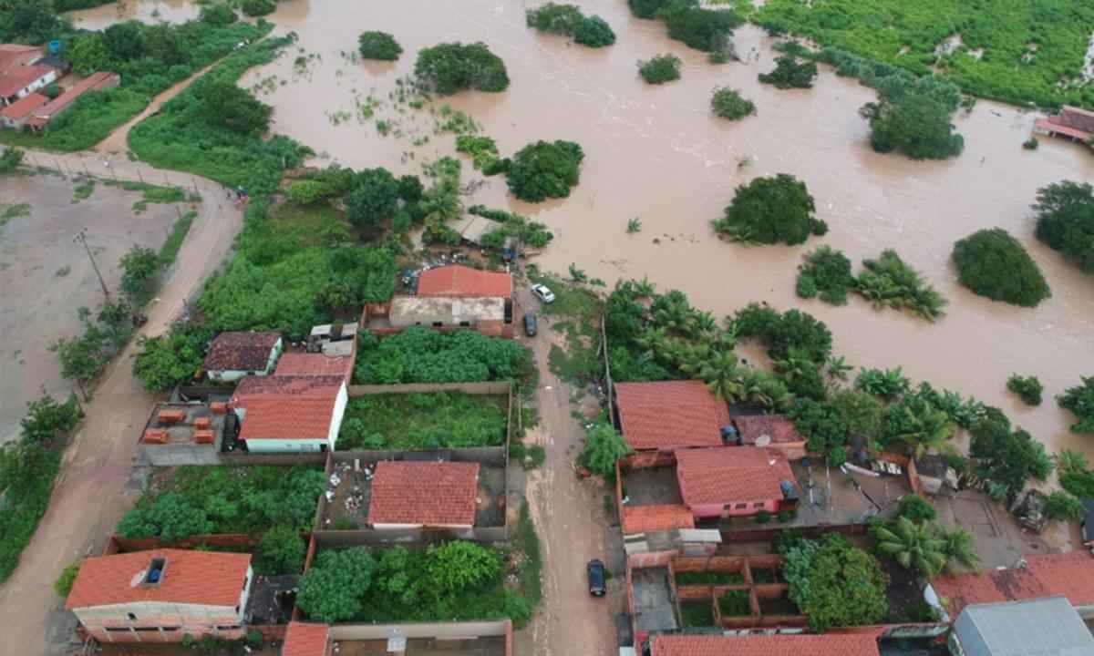 Almenara tem mais de 600 pessoas desabrigadas por causa das chuvas - William Fróis/Divulgação
