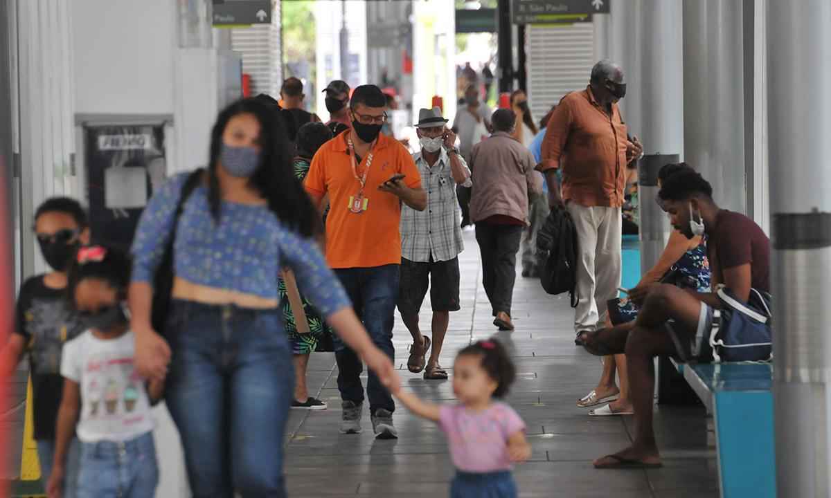 Lei libera catracas para crianças de até 5 anos nos ônibus de BH - Gladyston Rodrigues/EM/D.A Press - 18/10/2021