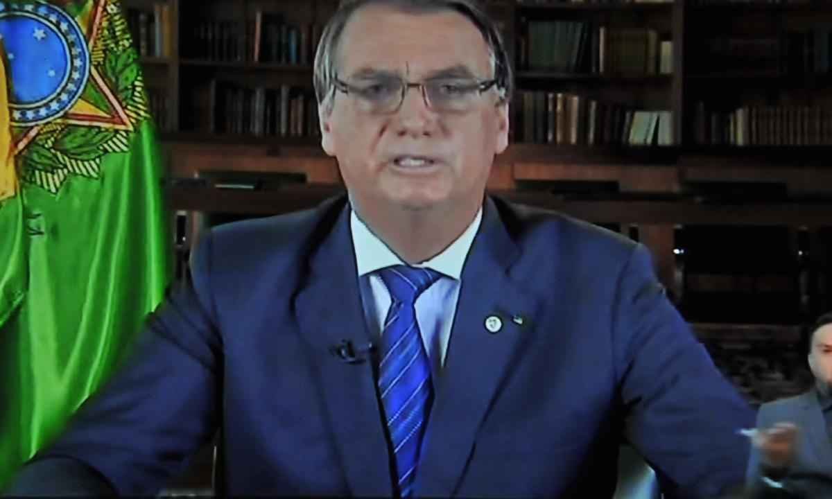 Bolsonaro diz que Brasil é 'exemplo para o mundo' na vacinação contra COVID - Reprodução/Youtube