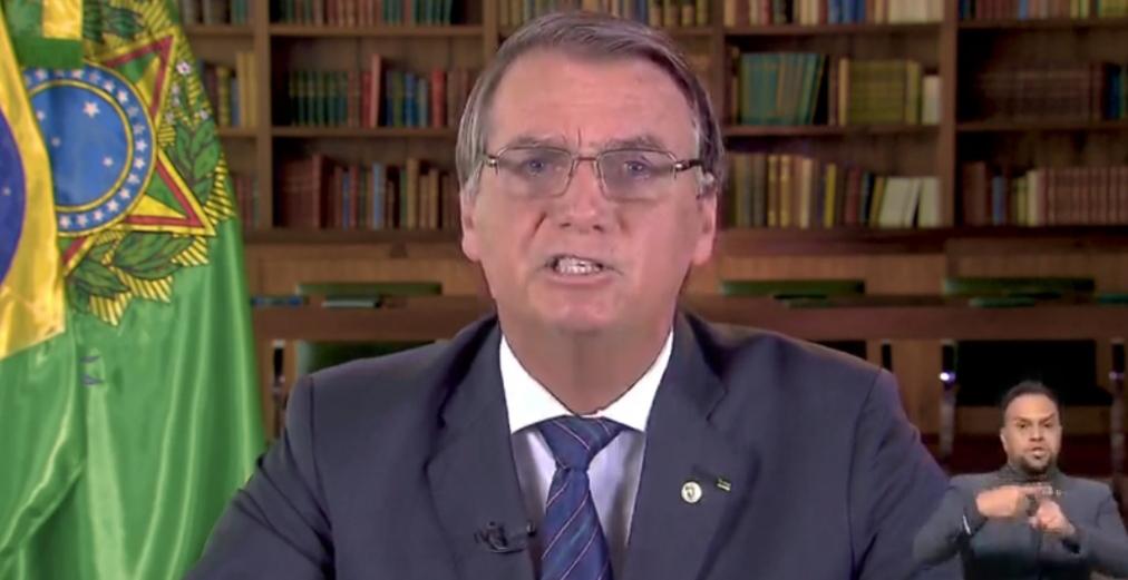 Em pronunciamento, Bolsonaro deixa chuvas em MG e na Bahia em segundo plano - Reprodução/Youtube
