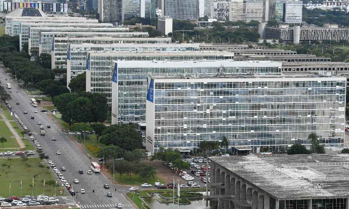 Bolsonaro começa o ano em guerra com a burocracia - Edilson Rodrigues/Agência Senado - 5/12/18
