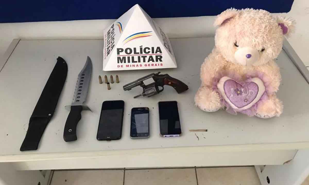 Acusado de torturar menor a pauladas é preso com arma em urso de pelúcia - Divulgação/PMMG
