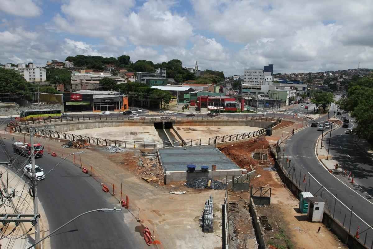 PBH conclui obra de estrutura para reduzir enchentes na Avenida Vilarinho - Jair Amaral/EM/D.A Press