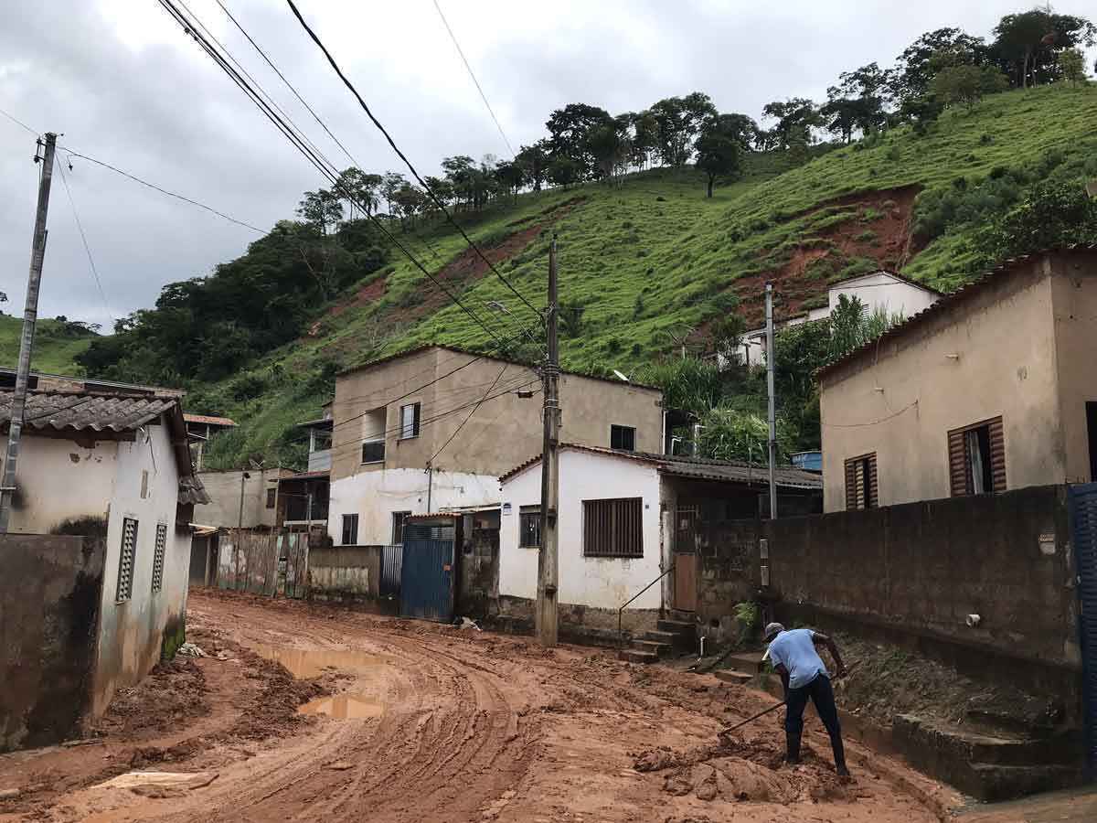Santa Maria de Itabira: o medo em uma cidade traumatizada com a chuva - RAMON LISBOA/EM/D.A. PRESS