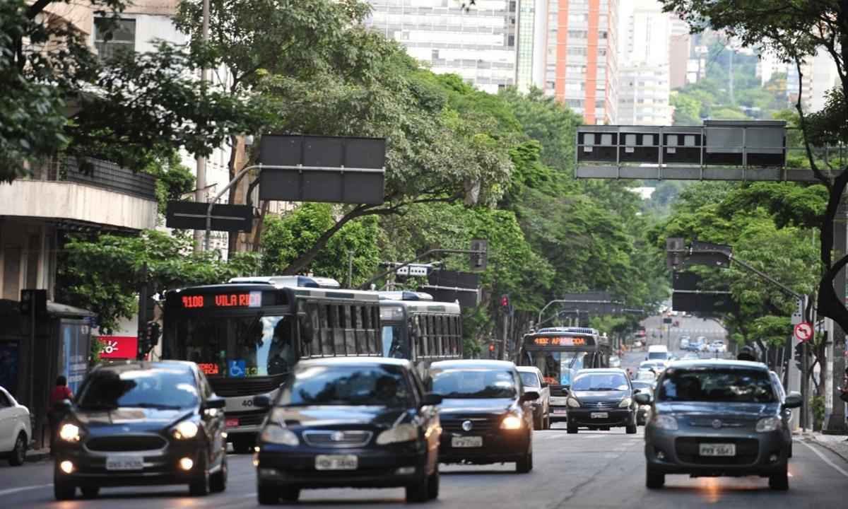 Confira o calendário de pagamento do IPVA 2022 em Minas Gerais - Alexandre Guzanshe/EM/DA Press
