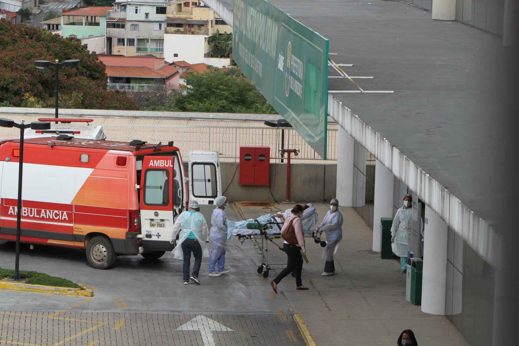 COVID-19: Ocupação em leitos de enfermaria sofre nova alta em BH - Edesio Ferreira/EM/D.A Press