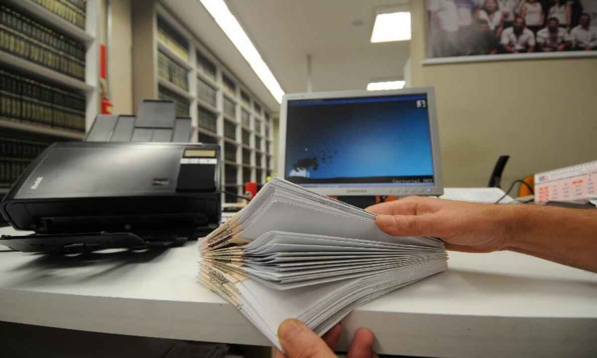 Brasil registra número recorde de mortes em 2021, mostram cartórios - Gladyston Rodrigues/EM/D.A Press