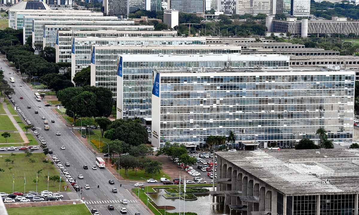 Silêncio do governo Bolsonaro irrita servidores, que prometem greve  - Edilson Rodrigues/Agência Senado - 5/12/18