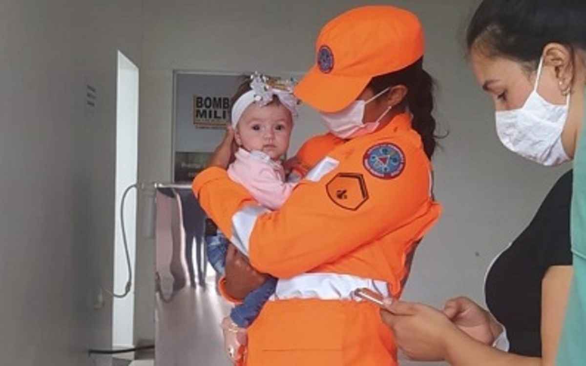 Policiais ajudam em parto de emergência de bebês em Divinópolis e BH - CBMMG