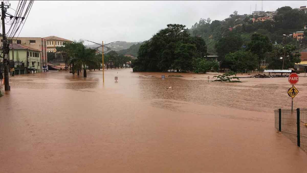 A chuvarada segue sem trégua em Minas Gerais e ainda vai dar trabalho - TWITTER/REPRODUÇÃO