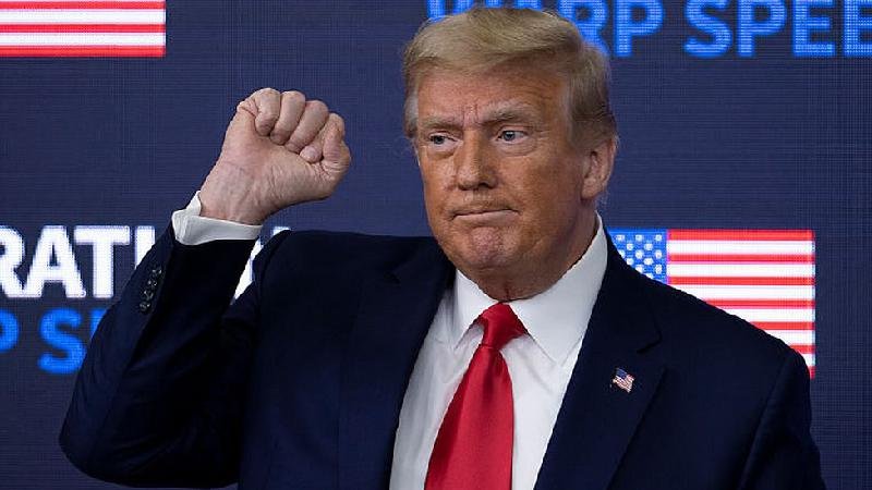Por que Trump agora defende vacinação contra COVID? - Getty Images