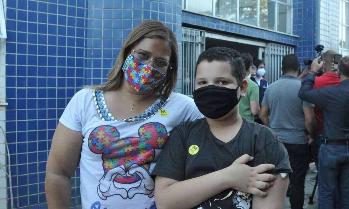 Minas vacina as primeiras 10 crianças contra COVID; veja quem foi a 1ª - Tulio Santos/EM/D.A Press