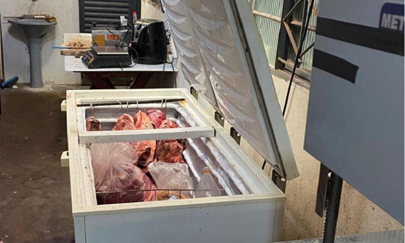 Açougue clandestino de Frutal é flagrado por armazenamento irregular - PCMG
