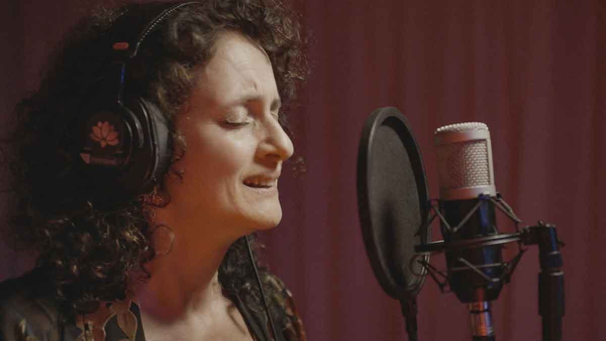 Denise Fraga: "Estamos cheios de vícios" - GLOBO/DIVULGAÇÃO