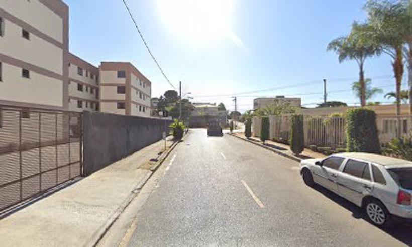 Polícia procura por suspeito que caminhava exibindo cabeça de homem em BH  - Google maps