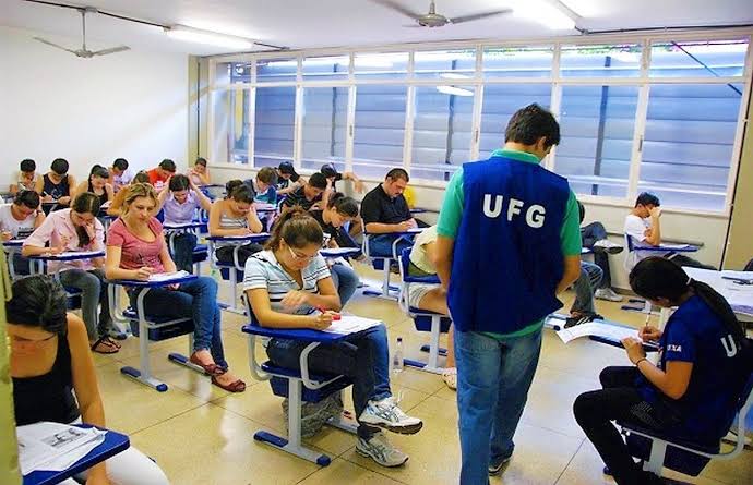 UFF abre seleção para professores substitutos