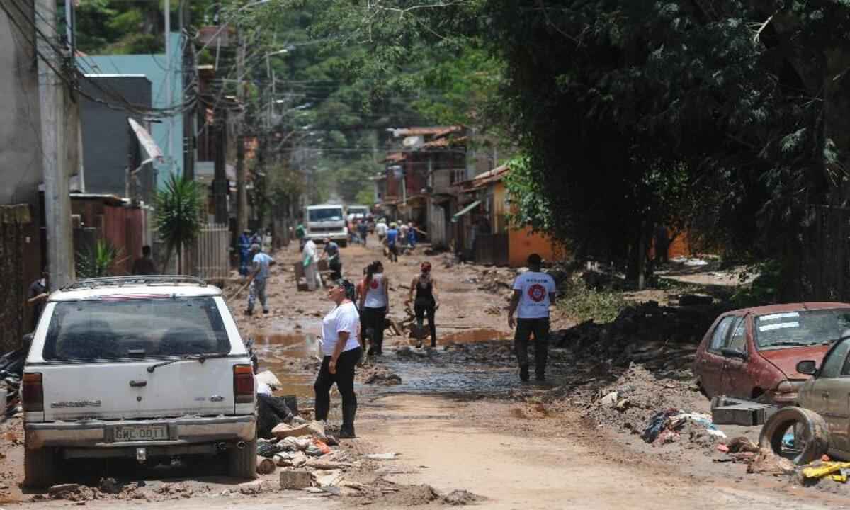Imóveis atingidos pelas chuvas em Minas vão ter isenção na conta de água - Leandro Couri/EM/D.A Press