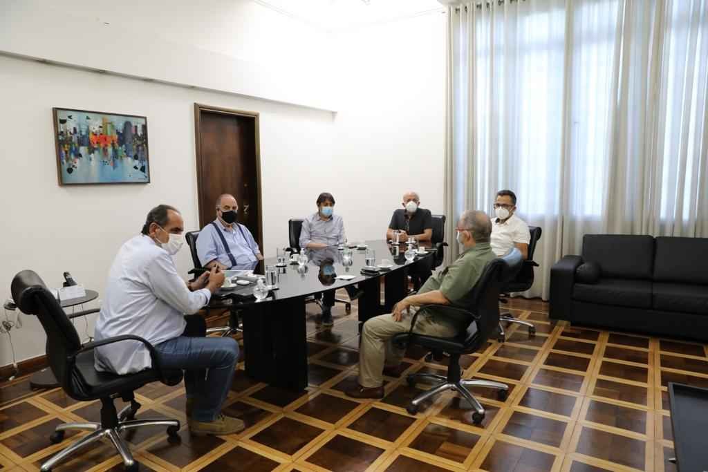 Kalil discute avanço da pandemia em BH com Comitê de Enfrentamento à COVID  - Esdras Moreira/PBH