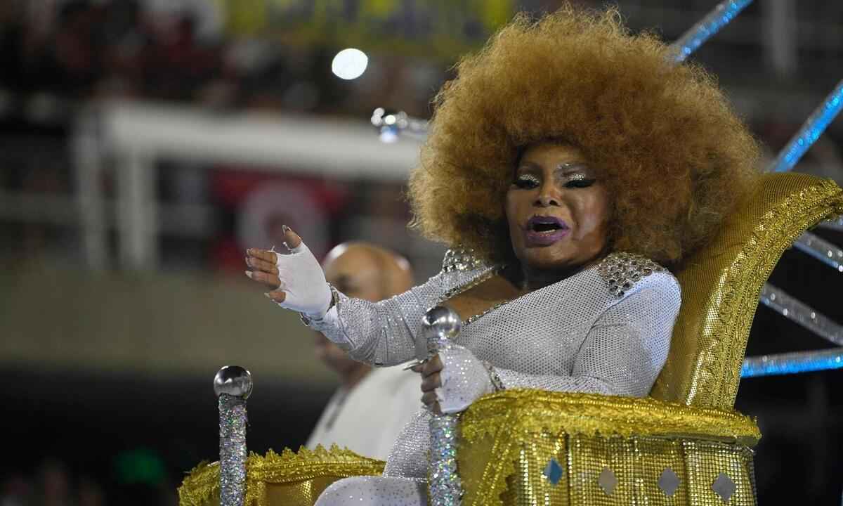 Último desfile da Mocidade foi sobre Elza: 'Não vamos sucumbir nunca' - MAURO PIMENTEL / AFP