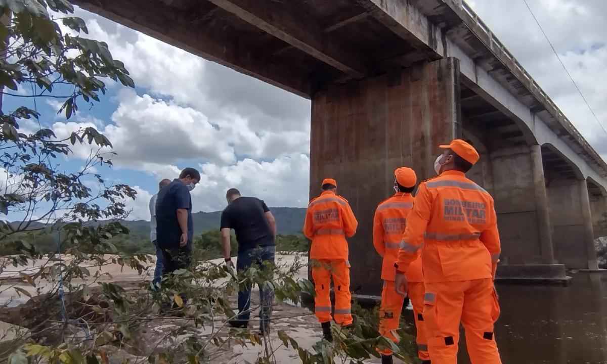 Ponte de 1956 será completamente interditada após deslocamento de pilar - CBMMG/Divulgação