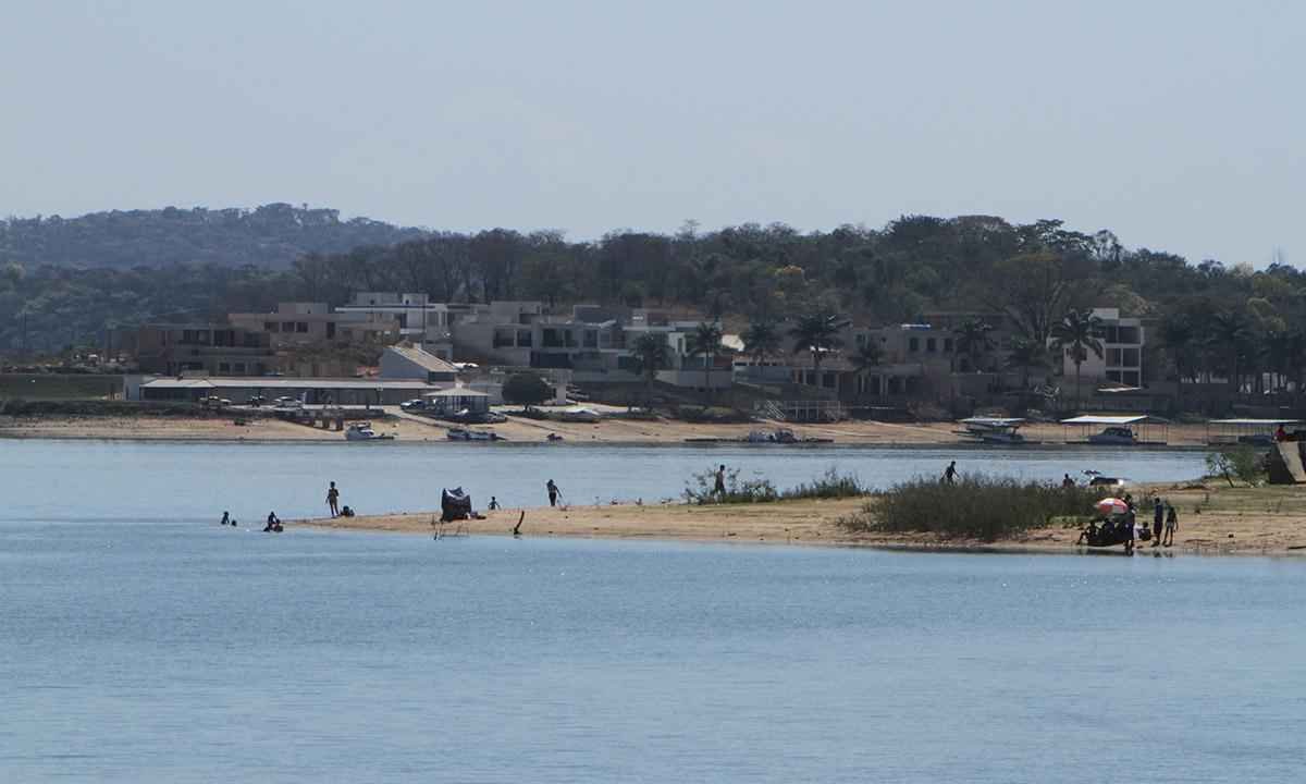 Jet skis batem e violência do choque mata um homem de 40 anos - Edésio Ferreira/EM/D.A Press - 05/09/2021
