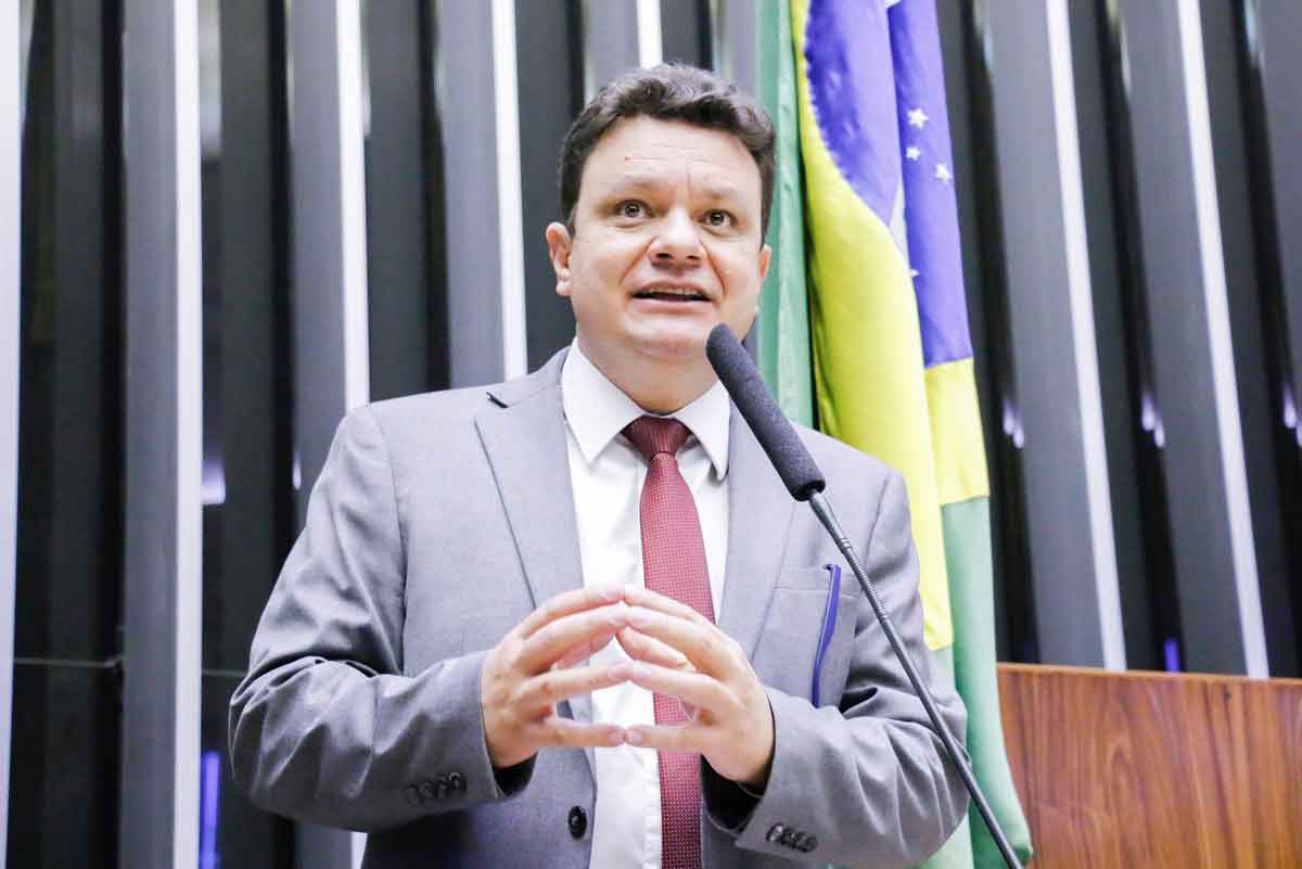 'PT não deve descartar apoio a Kalil', defende deputado Odair Cunha (PT-MG) - Marina Ramos/câmara dos deputados