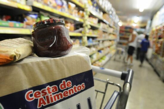 Alta de 0,58% no IPCA-15 de janeiro é puxada pelos alimentos, segundo IBGE - Carlos Moura/CB/D.A Press
