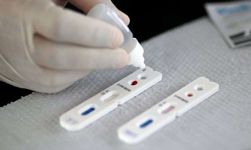 Procura por testes rápidos de COVID cresceu 30% em um mês em Minas Gerais - Agência Brasil/Reprodução 