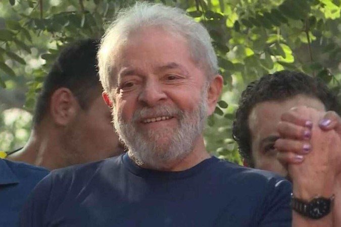 A pedido do MP, juíza arquiva caso do triplex do Guarujá envolvendo Lula - AFP / Carlos Reyes